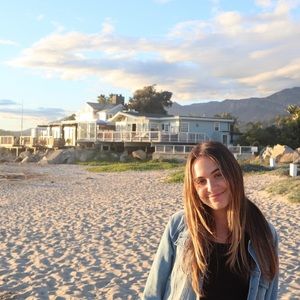 Meet your Posher, Jaynie